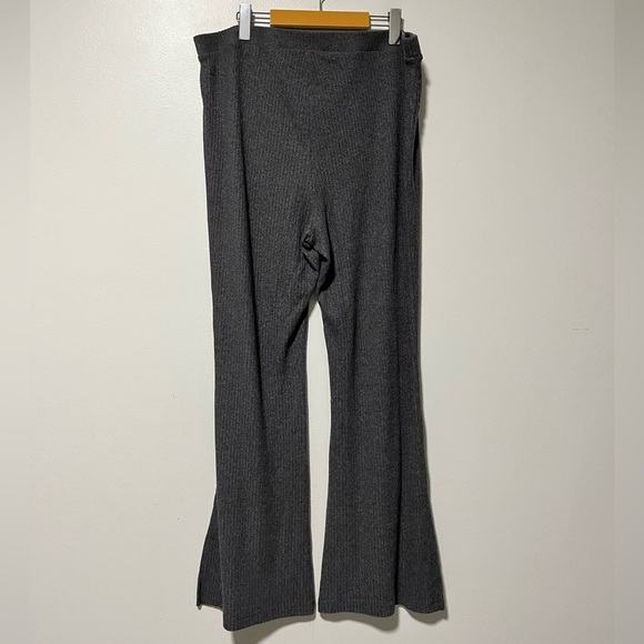 Old Navy Women’s Gray Ribbed Wide-Leg Lounge Pants – Size XL - Picture 11 of 13